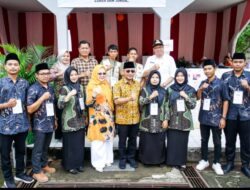 Pj Bupati Muba H. Apriyadi Mahmud Salurkan Hak Pilihnya di TPS 03