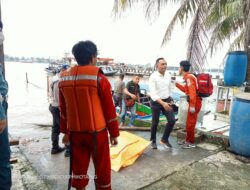 Mayat Tanpa Identitas Dievakuasi Sat Polairud Polrestabes Palembang