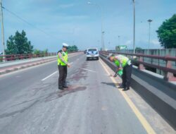 Lakalantas di Jembatan Keramasan, Satu Mahasiswa Unsri Tewas Ditempat