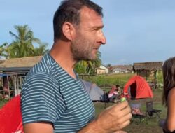 Turis Asal Jerman Melancong ke Danau Pinang Banjar Gelumbang