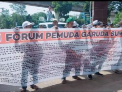 Massa FPGS Sambangi Kantor Kejati Sumsel, Dugaan Ada Dana Iklan Untuk Pribadi