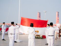 BRI Regional Office Palembang Melaksanakan Upacara HUT RI ke-79 di Pelataran Jembatan Ampera