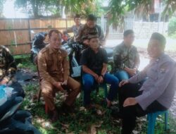 Kapolsek Tanah Abang Melaksanakan Jumat Curhat Bersama Warga Desa Babat