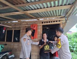 Biro SDM Polda Sumsel Bagikan Sembako di Kawasan SLUM Area