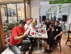 2 Kanit Satreskrim Polrestabes Palembang Buka Bersama tim The Police Trans 7