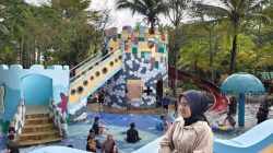 Libur Lebaran Membludak! OPI Water Fun Jadi Primadona Wisata Air di Palembang