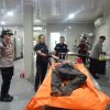 Pria Tanpa Identitas Ditemukan Meninggal di Depan Barbershop di Kalidoni Palembang