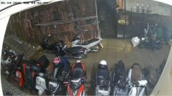 Curanmor di Kost Dinda Terekam CCTV, Honda Beat Milik Penjaga Kost Raib Digondol Pelaku