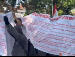 Aksi di DPR RI dan Mabes Polri, Massa Desak Pengawasan Dugaan Kriminalisasi Buruh dalam Sengketa Ketenagakerjaan