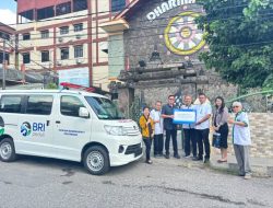 BRI Serahkan Satu Unit Mobil Jenazah kepada Yayasan Buddhakirti untuk Mendukung Pelayanan Sosial