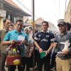 Ari Singo Bantu Korban Kebakaran Di 8 Ulu, Beras Dan Uang Tunai Buat Korban Kebakaran