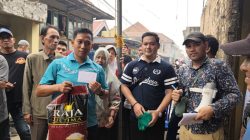 Ari Singo Bantu Korban Kebakaran Di 8 Ulu, Beras Dan Uang Tunai Buat Korban Kebakaran